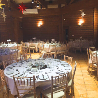 5ft Round Tables with Chiavari Limewash Chairs